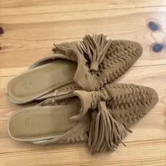 ZARA✳︎ベージュ フリンジ付きスエードミュール 23cm