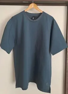 adidas　Tシャツ