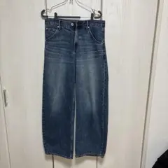 ユニクロ　 バギーカーブジーンズ　男女兼用 27