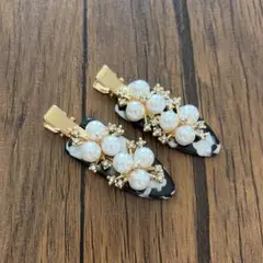 【【ハンドメイド】】　ヘアクリップ