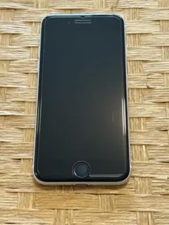 Apple iPhone SE（第二世代）ホワイト 本体