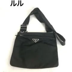 PRADA プラダ ショルダーバッグ バッグ ナイロン 三角ロゴ 斜め掛け 黒のサムネイル