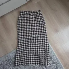 千鳥格子柄　タイトスカート　ベージュ　ブラウン