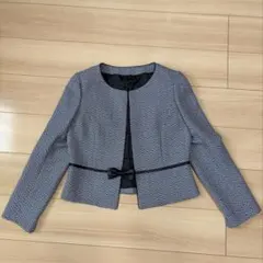 リボン付きグレーショートジャケット