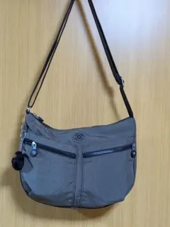 【極美品】Kipling ナイロン ショルダーバッグ
