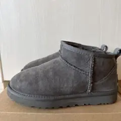 UGG グレー クラシックウルトラミニ