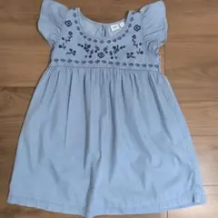GAP KIDS 刺繍入りノースリーブワンピース 8サイズ