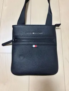 TOMMY HILFIGER メンズエッセンシャルミニレポーターバッグ