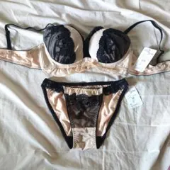 Love Gerie ブラジャーショーツセット B75 Mサイズのサムネイル