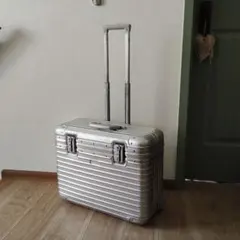 RIMOWA リモワ ルフトハンザ限定トパーズ2輪 パイロットキャリー2 36L