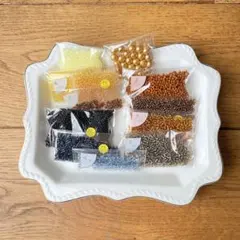 あんこさまおまとめ品☺︎ビーズ・パールまとめ　黒・茶色・青系　白・ベージュ系