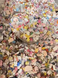 ごちゃ混ぜネイルパーツ