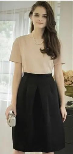 ベージュ・ネイビー半袖Aラインワンピース　パーティードレス