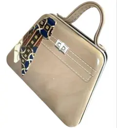 空き缶 小物入れ