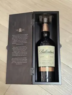 Ballantine's 30 バランタイン30年 700ml木箱付 ウイスキー - メルカリ