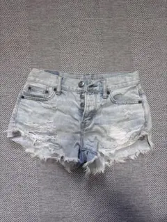 AMERICAN EAGLE ダメージショートパンツ
