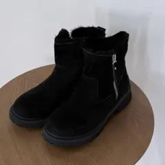 ブラック スエード サイドゴアブーツ