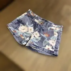American Eagle Outfitters 花柄ショートパンツ　値下げのサムネイル
