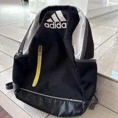 adidas リュック ブラック イエローのサムネイル