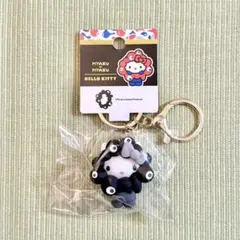 【新品未開封】大阪関西万博★ブラック キーホルダー キティ