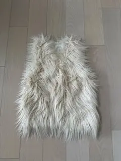 ZARA フェイクファーベスト ノースリーブ