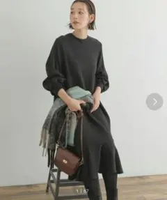 by  ROSSO  裾フレアワンピース