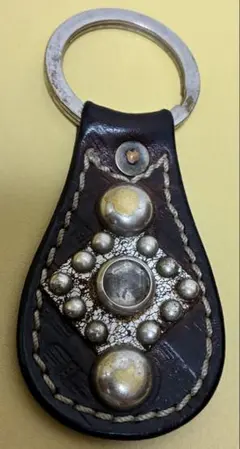 HTC キーホルダー ターコイズ シルバースタッズ キーリング | Mercari