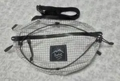 ロウロウマウンテンワークス　ナッツパックスペクトラ　ホワイト