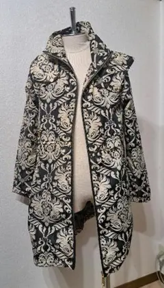 Desigual（デシグアル）フローラルプリント中綿ジャケット S - メルカリ