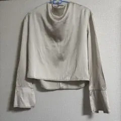 H&M 長袖　ゴールド　シャツ　カットソー　Mサイズ（背中チャック）