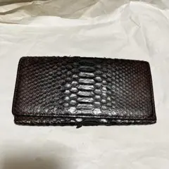 ゆ*ん様 パイソンレザー 牛革 二つ折り 長財布 焦げ茶 ダークブラウン ヴィンのサムネイル