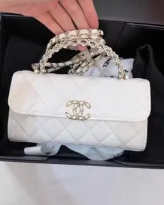 CHANEL ノベルティキルティングホワイトバッグ CHANEL ノベルティ ホワイト キルティング ショルダーバッグ