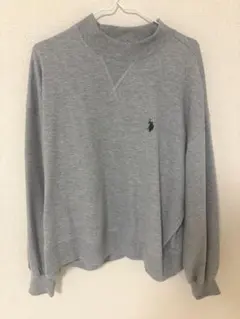 グレー クルーネック トレーナー