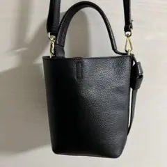 本革　バケツ型　ショルダーバッグ