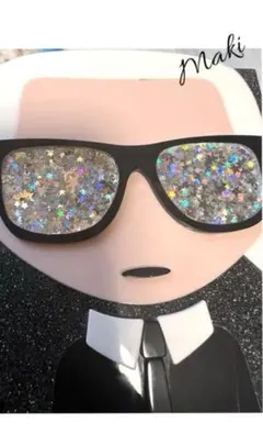 KARL LAGERFELD キラッキラサングラス　ボックス型ショルダーバッグのサムネイル
