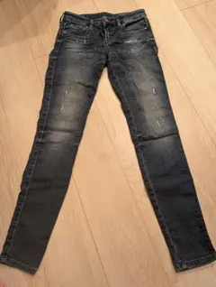 DIESEL ダメージ加工スキニーデニム