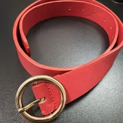 赤 レザー ベルト 丸型バックル