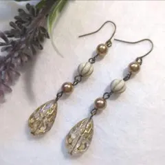 ハンドメイドピアス　2078　　　　　　　アンティーク調ビーズのロングピアス