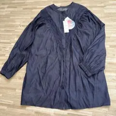 新品タグ付き　しまむら　陽さんコラボ　Vタックシャツ　Lサイズのサムネイル