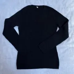 ユニクロ　ブラック ニットセーター Mサイズ ウール100%
