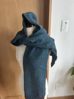 即購入可★ユニクロ　新品　マルニ　フード付きニットストール 青と黒のミックス★