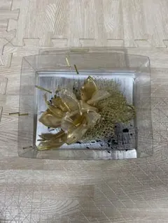 ゴールド 花モチーフ 髪飾り