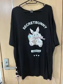 SECRET BUNNY 半袖 Tシャツ ブラック レースアップのサムネイル