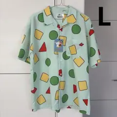クレヨンしんちゃん　開襟シャツ　半袖　シャツ　パジャマ柄　クレしん　キャラクター
