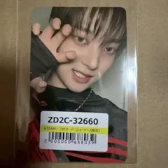 &TEAM showcase 応募特典 ユニバ トレカ ej ウィジュ