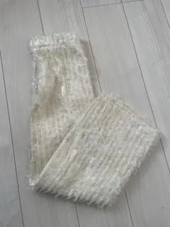 アイボリー ファー風タイトスカート