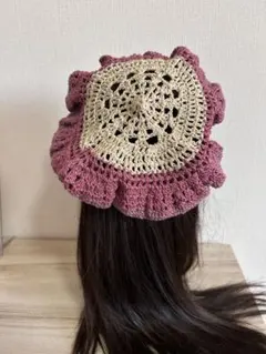 ピンクのベレー帽