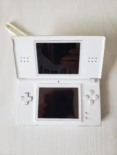 ジャンク品　Nintendo DS Lite ホワイト 本体