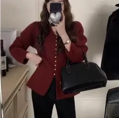 Vネック裾スリットニットセーター