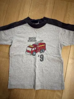 【OSHKOSH】男の子半袖Tシャツ　90-100㎝